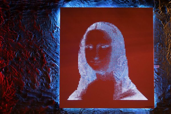 Vasilios Roumeliotis - Mona Lisa - pink-blue light